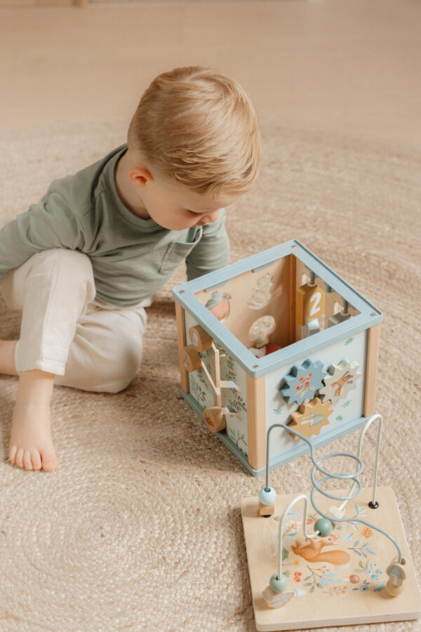 Wooden activity cube - Forest Friends FSC